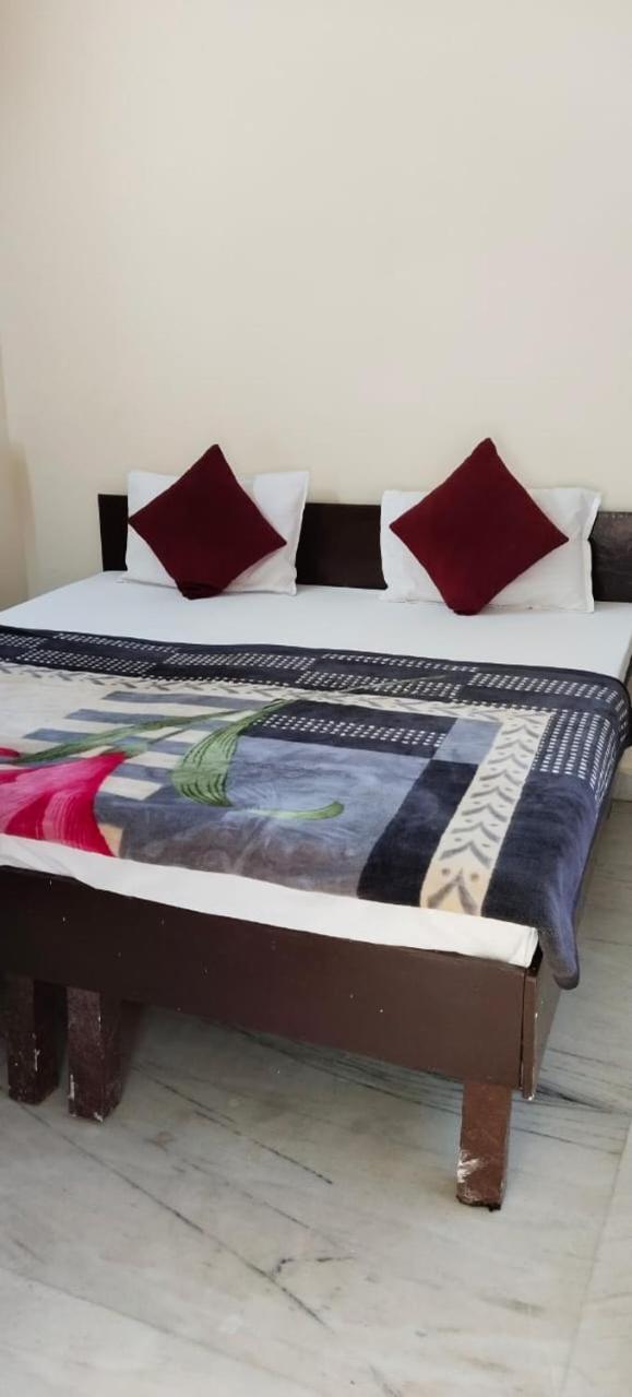Rohit Paying Guest House Assi Ghat Varanasi Room photo